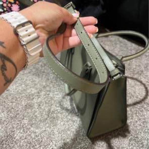 Michael Kors Bag - Picture 7 of 9